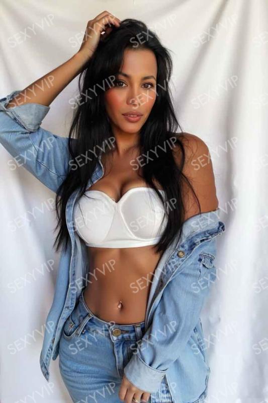 AGUSTINA GONZAGA TRANS VIP